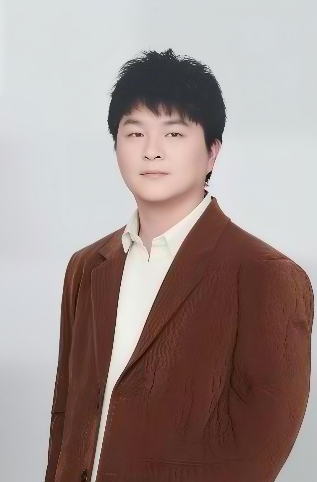 纪霞林